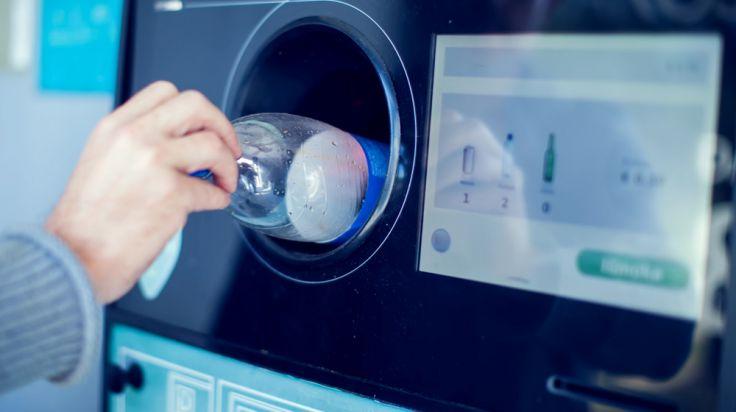 В Ирландии установили первый аппарат по приему тары 9 reverse vending machine